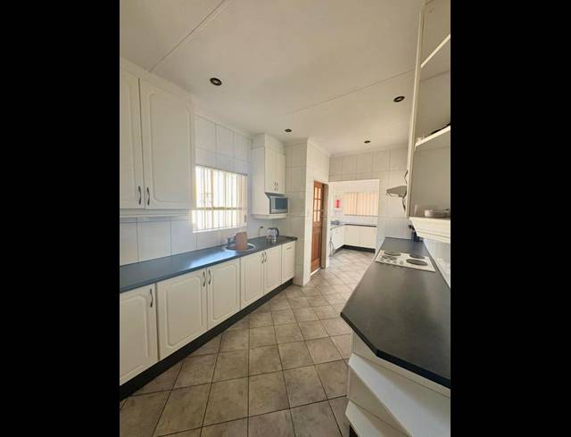 4 BEDROOM HOUSE FOR SALE IN ELSPARK